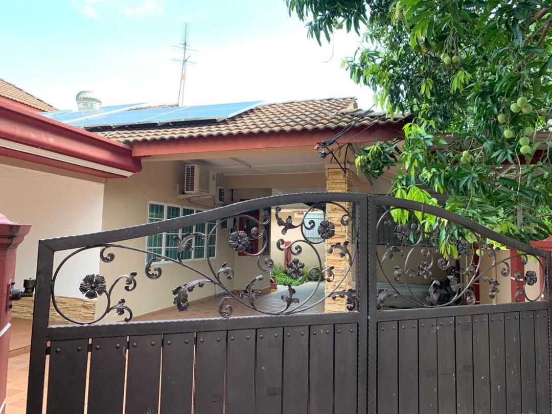 Villa Ctzee Malacca Εξωτερικό φωτογραφία